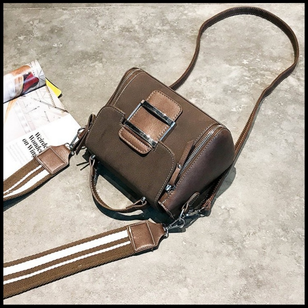NEW BORDEAUX Crossbody - Picture 5 of 7